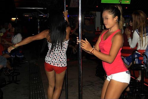 bar girls thailand.