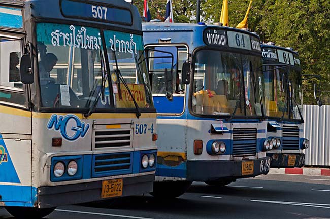 Watch Your Pockets - It's the Thailand Bus Scam!