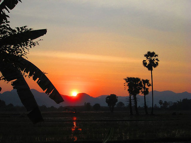 sunset-kanchanaburi