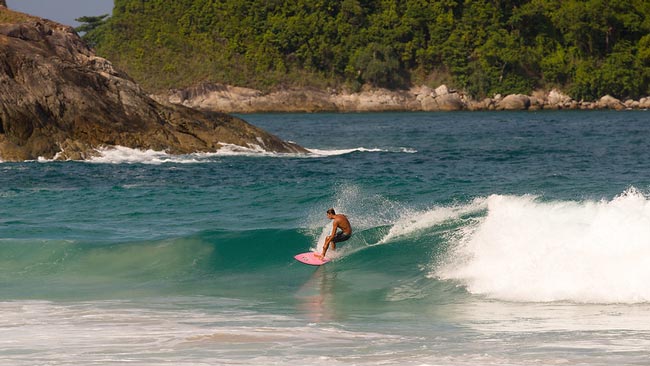 surfing-in-thailand