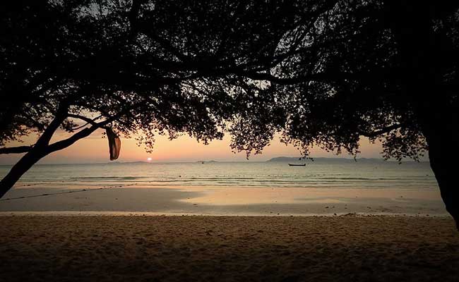 sunset-tien-beach