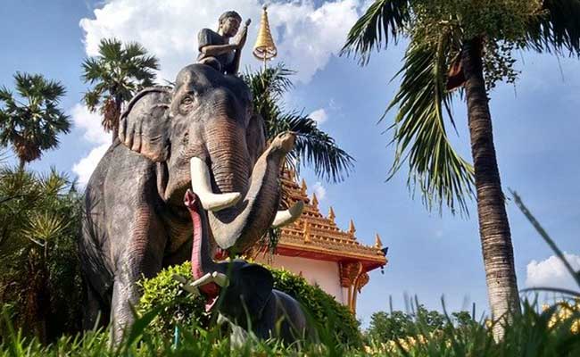 phra-mahathat-temple