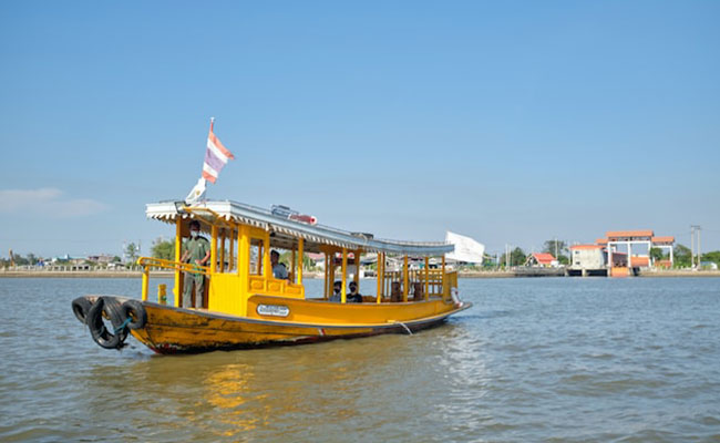 ferry-koh-kret